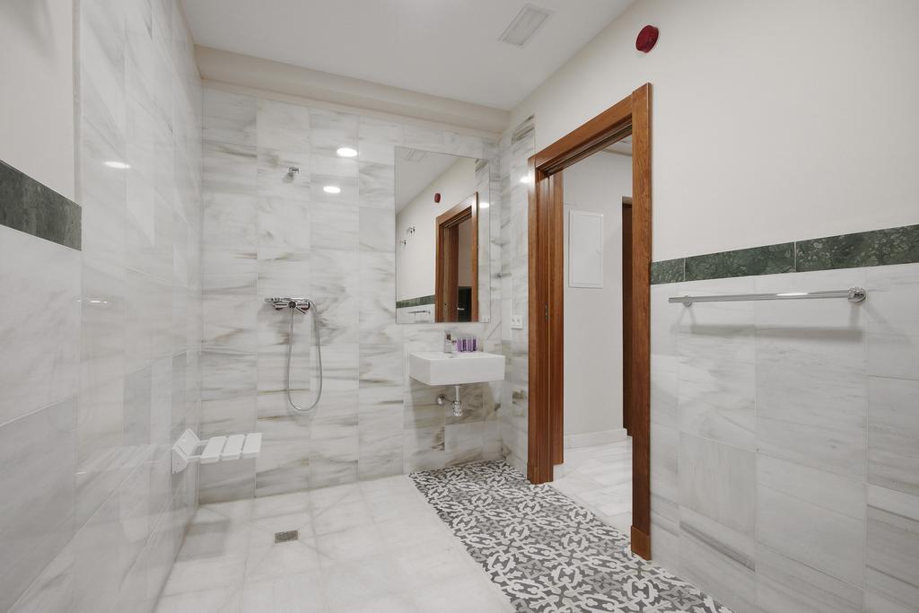 Suites Gran Via Capilla Real Γρανάδα Εξωτερικό φωτογραφία
