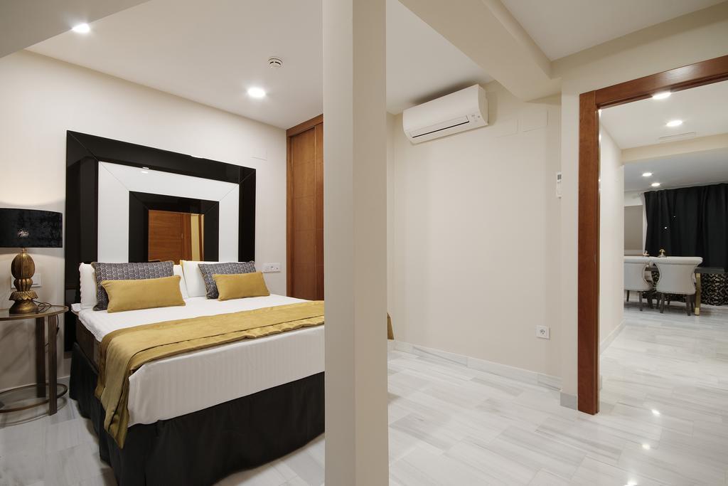 Suites Gran Via Capilla Real Γρανάδα Εξωτερικό φωτογραφία