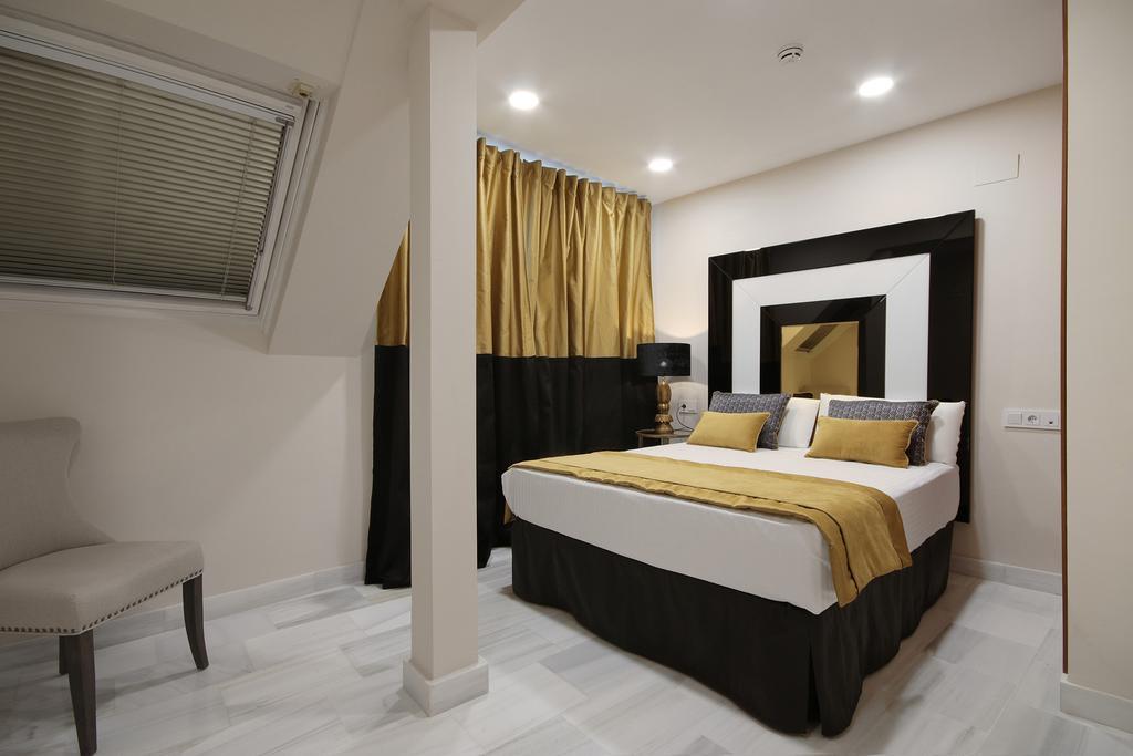 Suites Gran Via Capilla Real Γρανάδα Εξωτερικό φωτογραφία