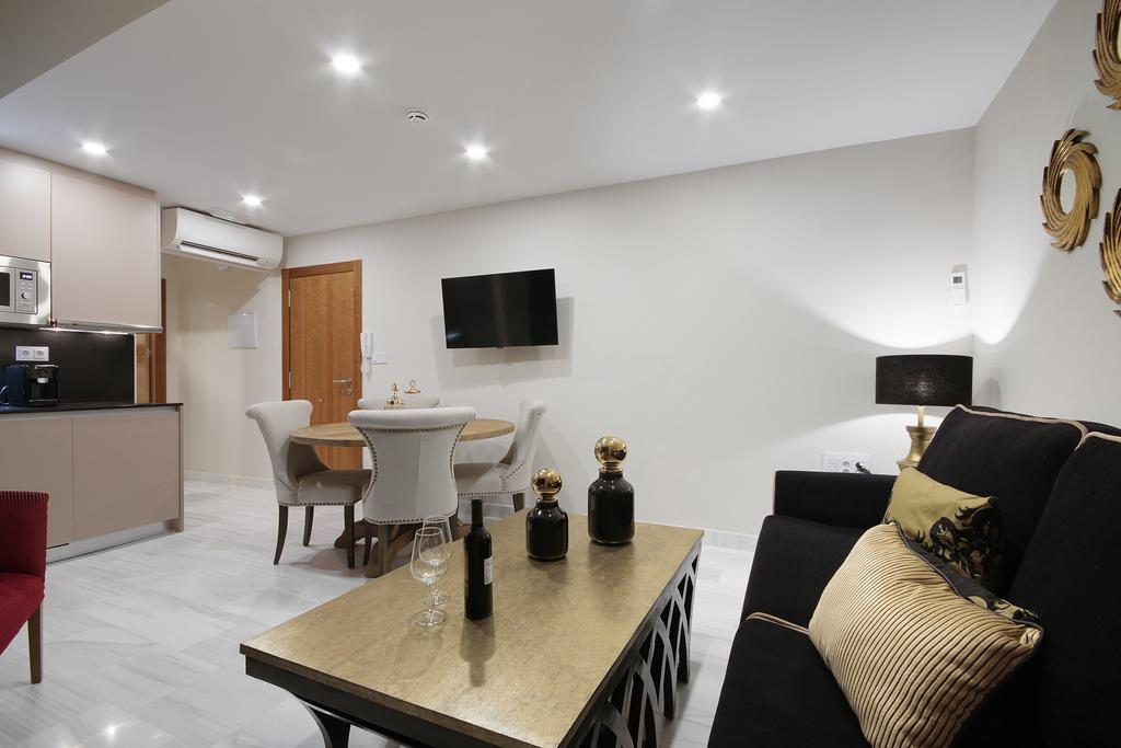 Suites Gran Via Capilla Real Γρανάδα Εξωτερικό φωτογραφία